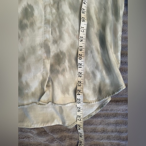 Cloth and Stone Anthropologie Water Color Button Down Blouse Medium - Picture 4 of 7